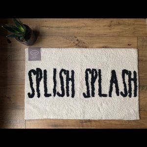 Rae Dunn Bath Mat